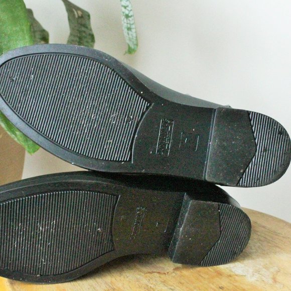 London Fog Black Chelsea rain boots w studs size 7 - Picture 7 of 7